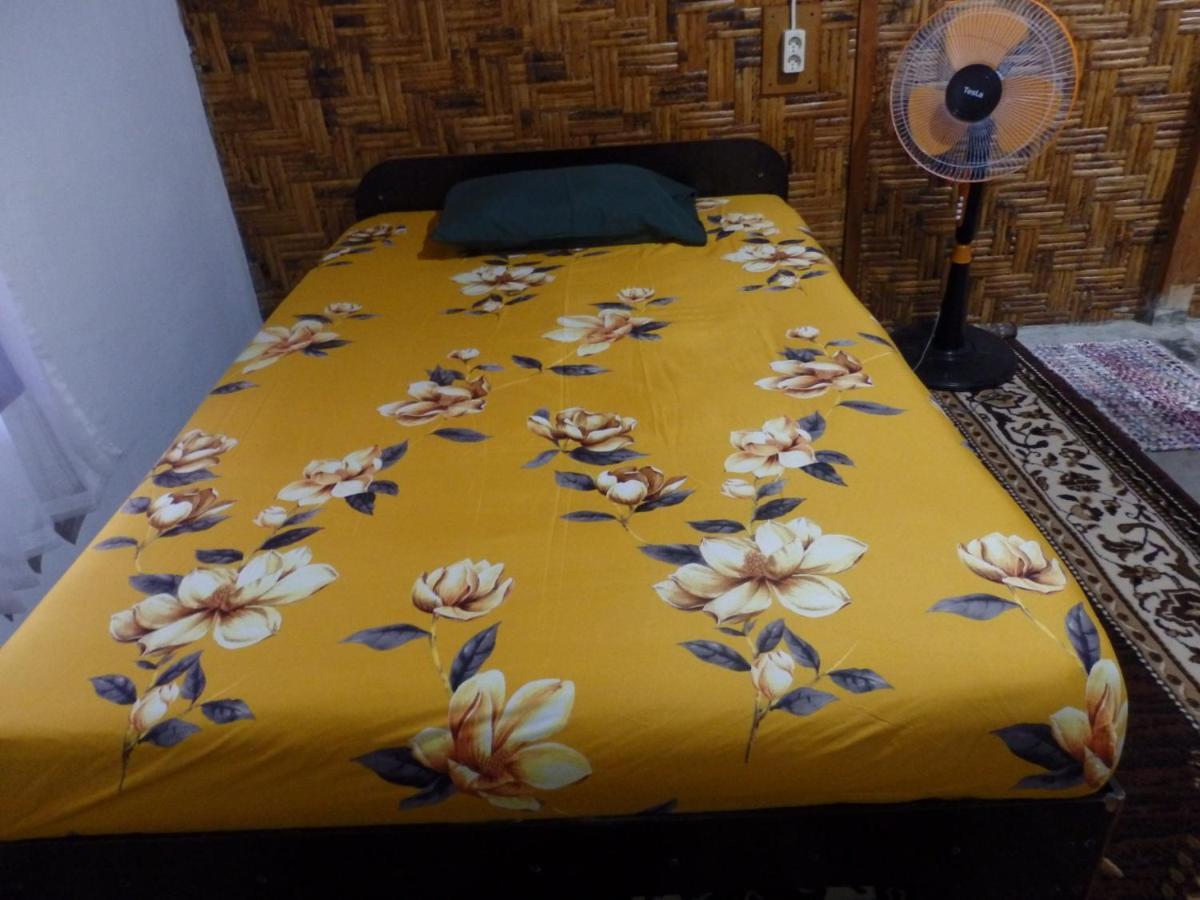 Magpie Homestay & Jungle Trekking Only For Guest Trekking With Us Bukit Lawang Exterior foto